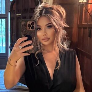 Meet your Posher, Megan